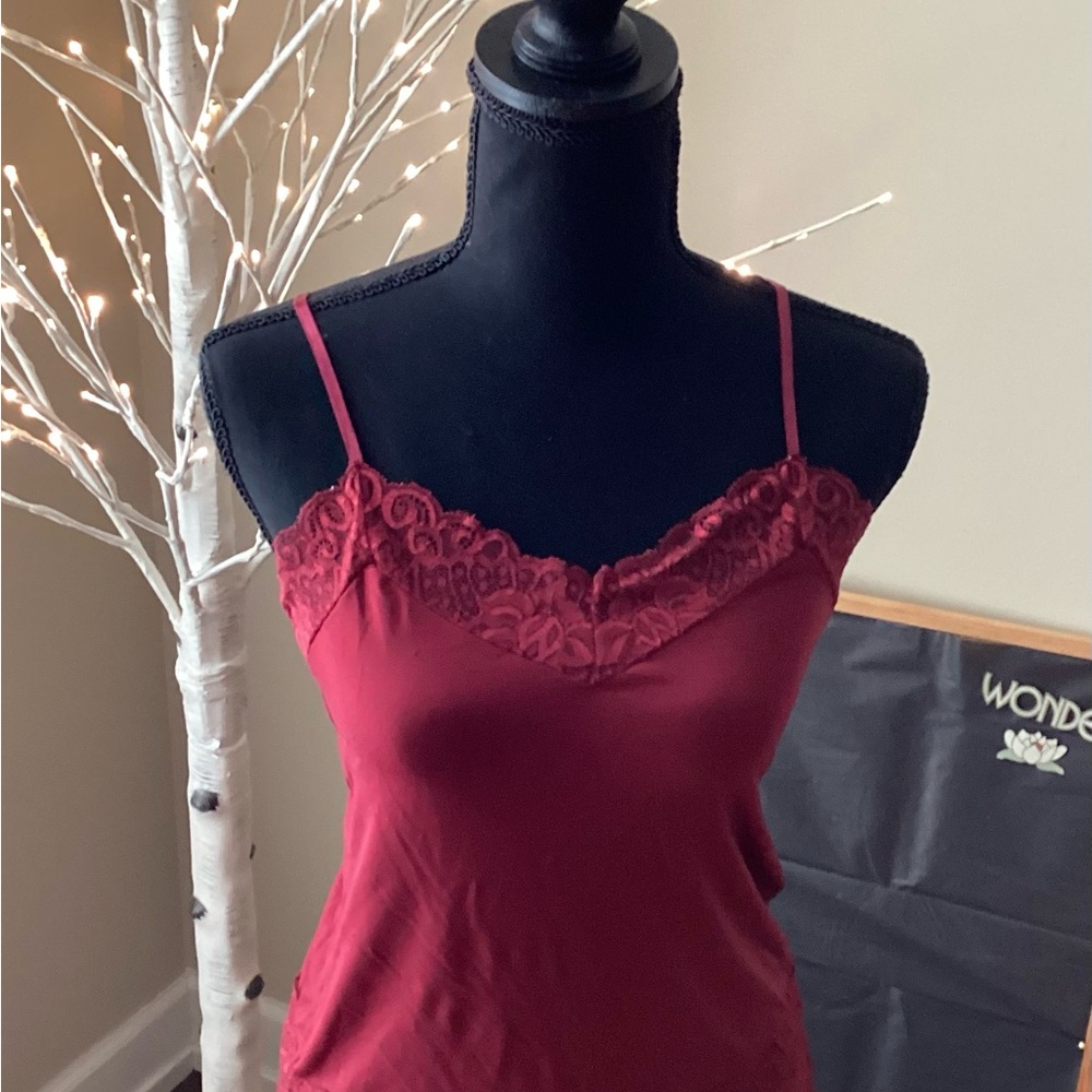 Elegant Red Lace Trim Cami Top
